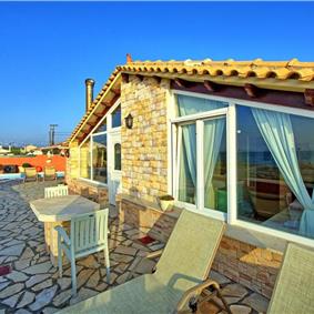 3 bedroom seaside villa with pool, Acharavi, sleeps 6